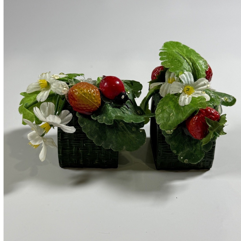 VTG Strawberry Ladybug Napkin Rings Set 2 Green Red Cottagecore Garden Farmhouse
